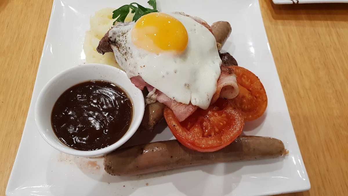 Bangers and Mash, Seven 22