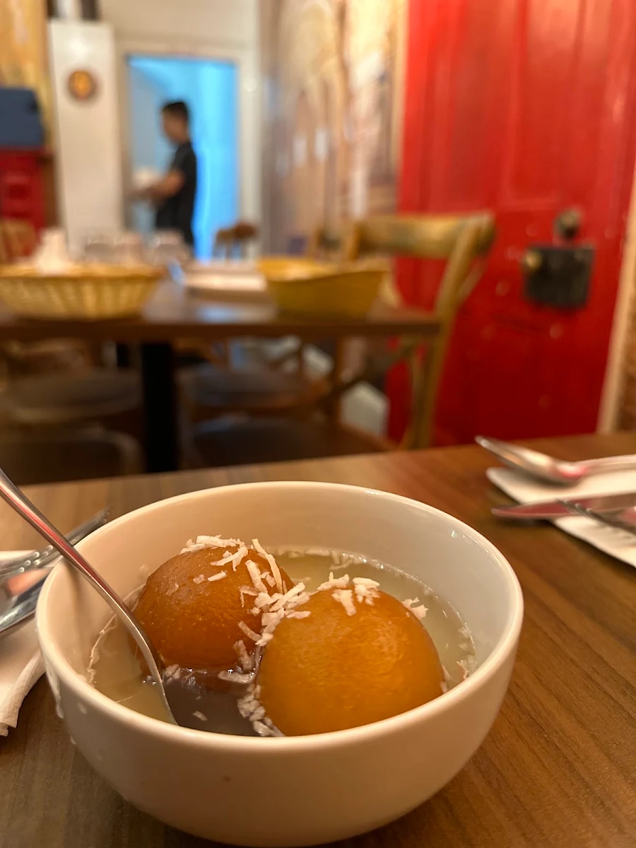 Gulab Jamun, Indika Berry - The House of Tandoor - Best Indian Restaurant