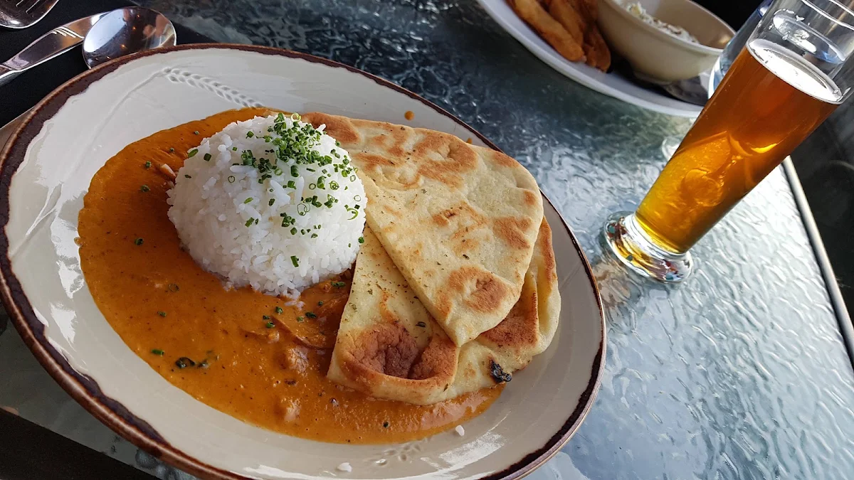 Butter Chicken, Hooded Merganser Restaurant