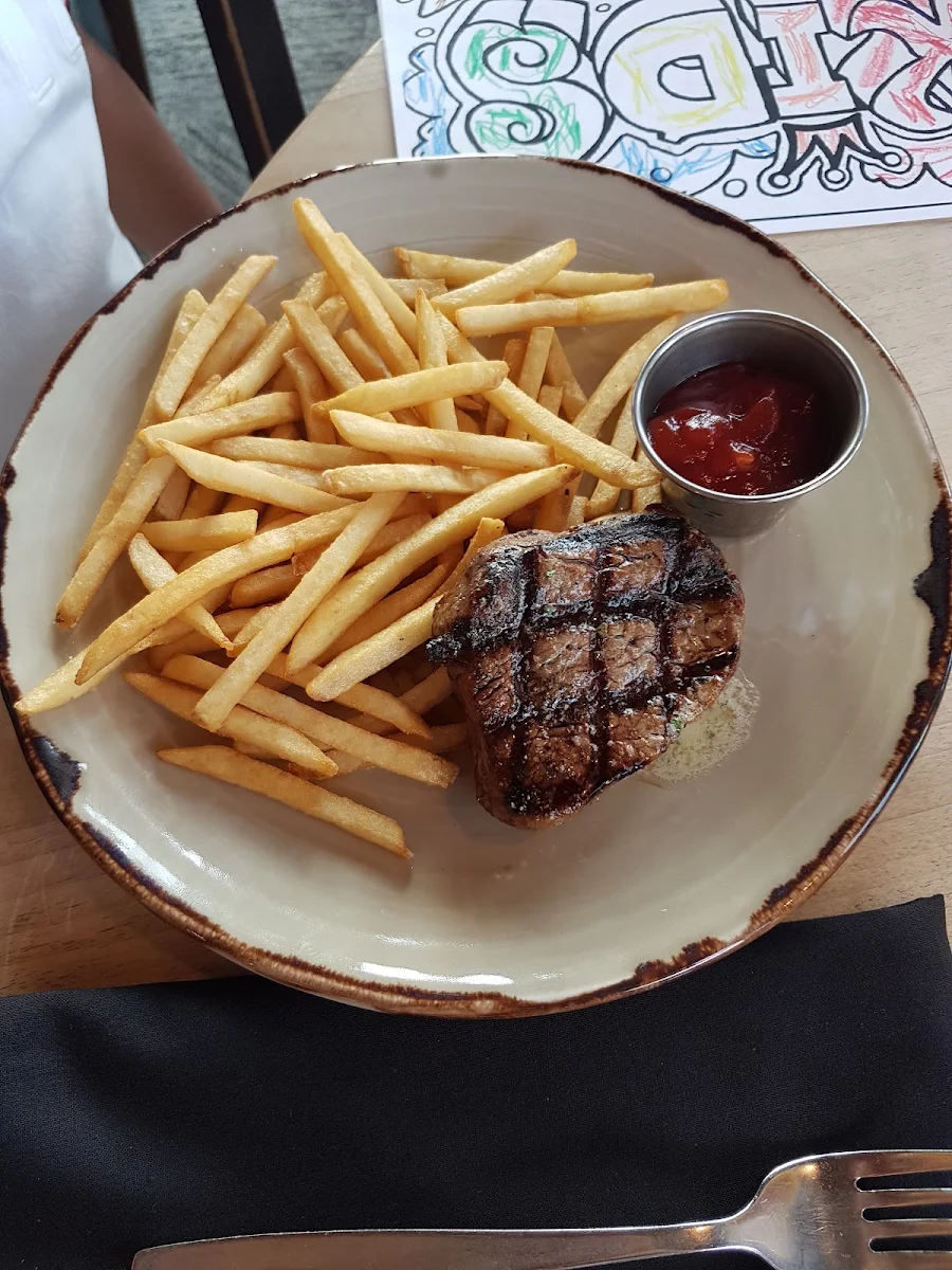 Steak Frites, Hooded Merganser Restaurant
