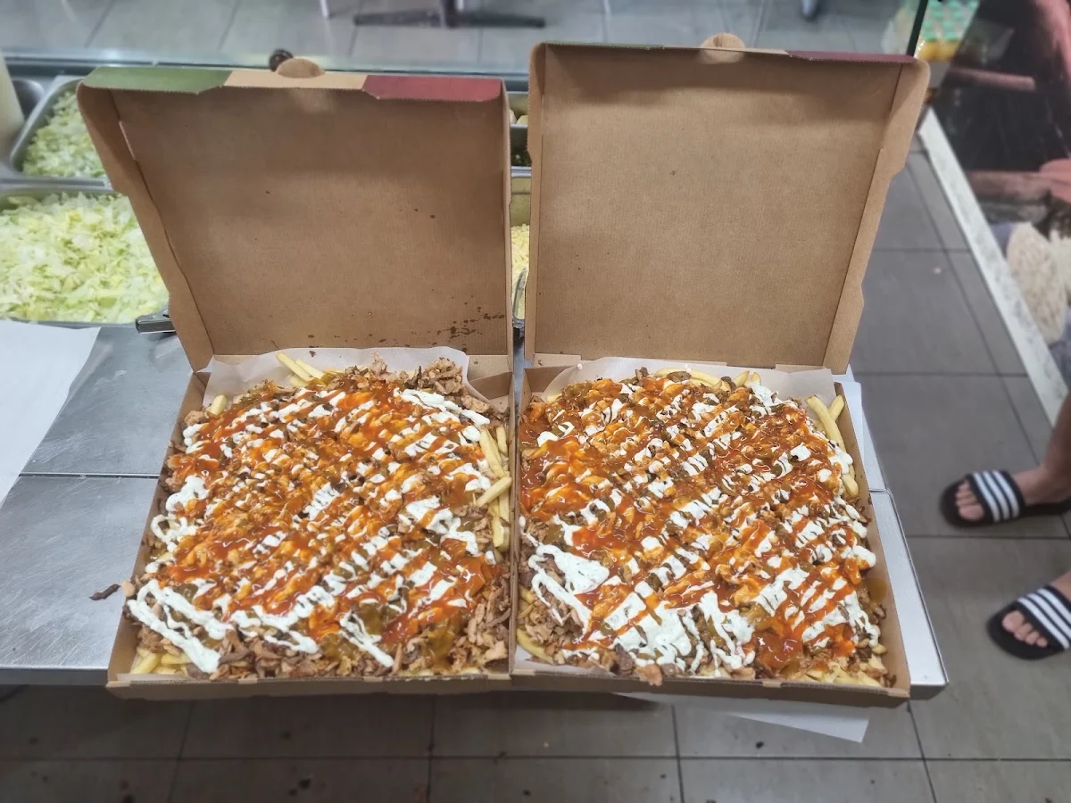 Highlights, The Kebab Place