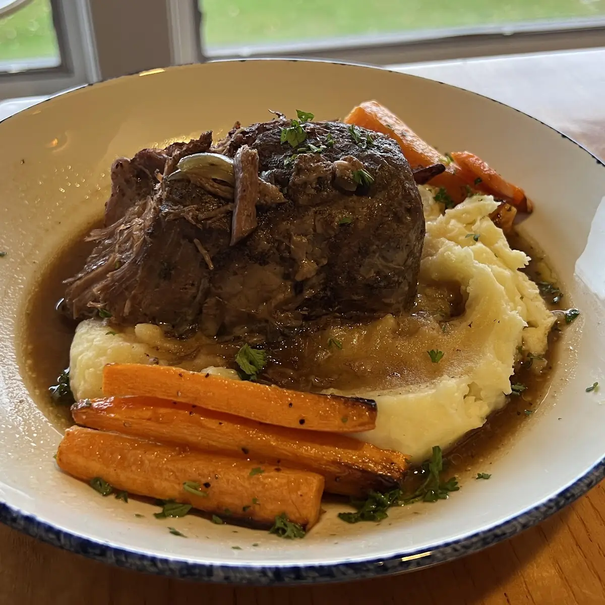 Short Ribs and Mashed Potatoes