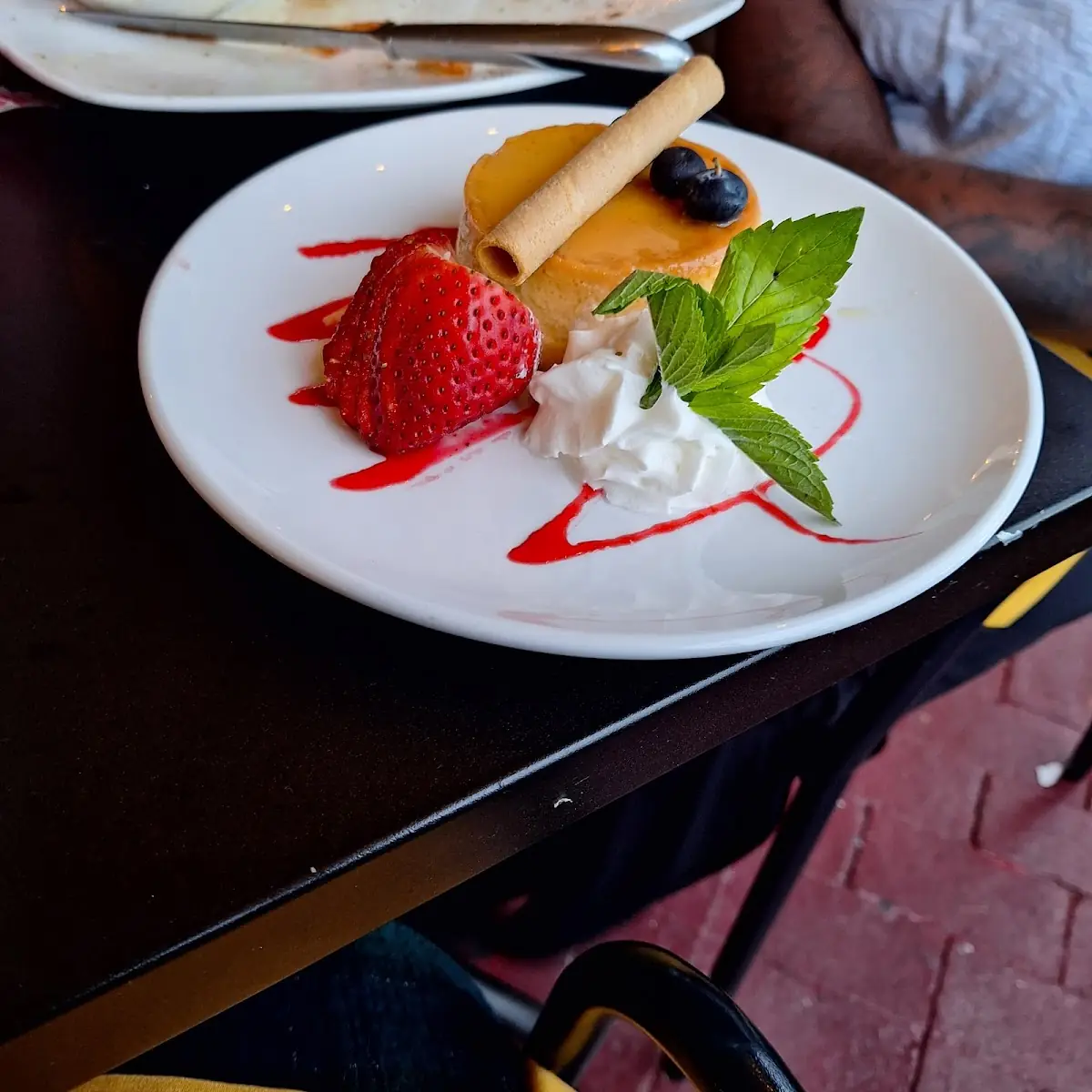 TIA'S FLAN
