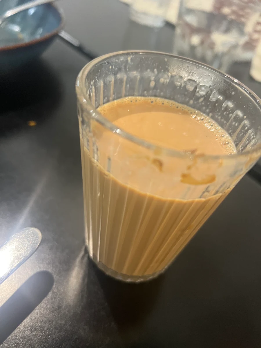Tea, Momo Ghar