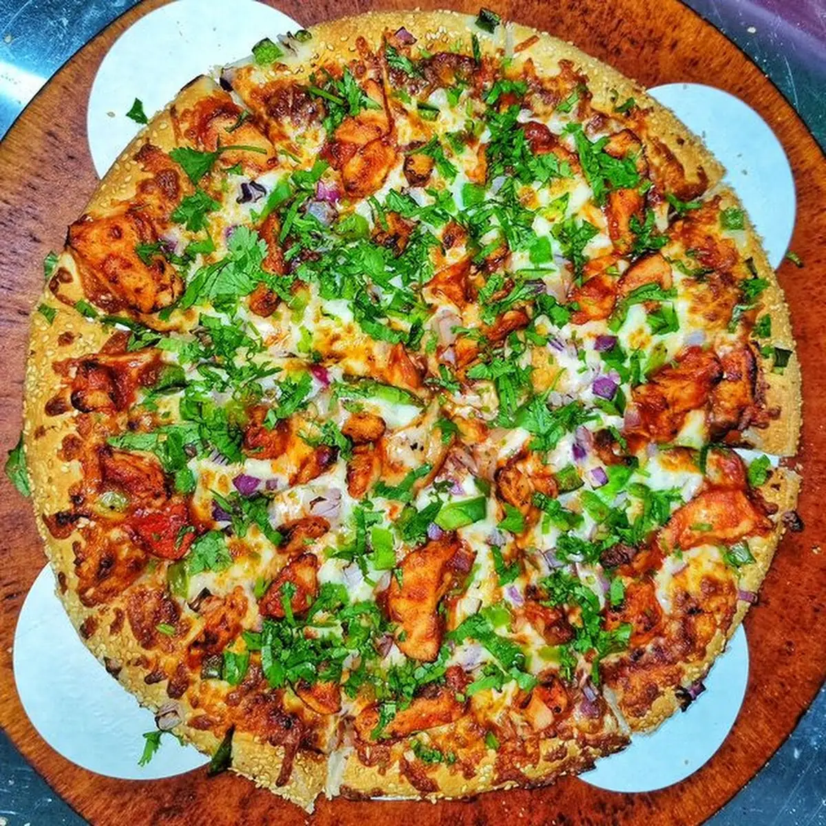 Cilantro Chilli Chicken Pizza