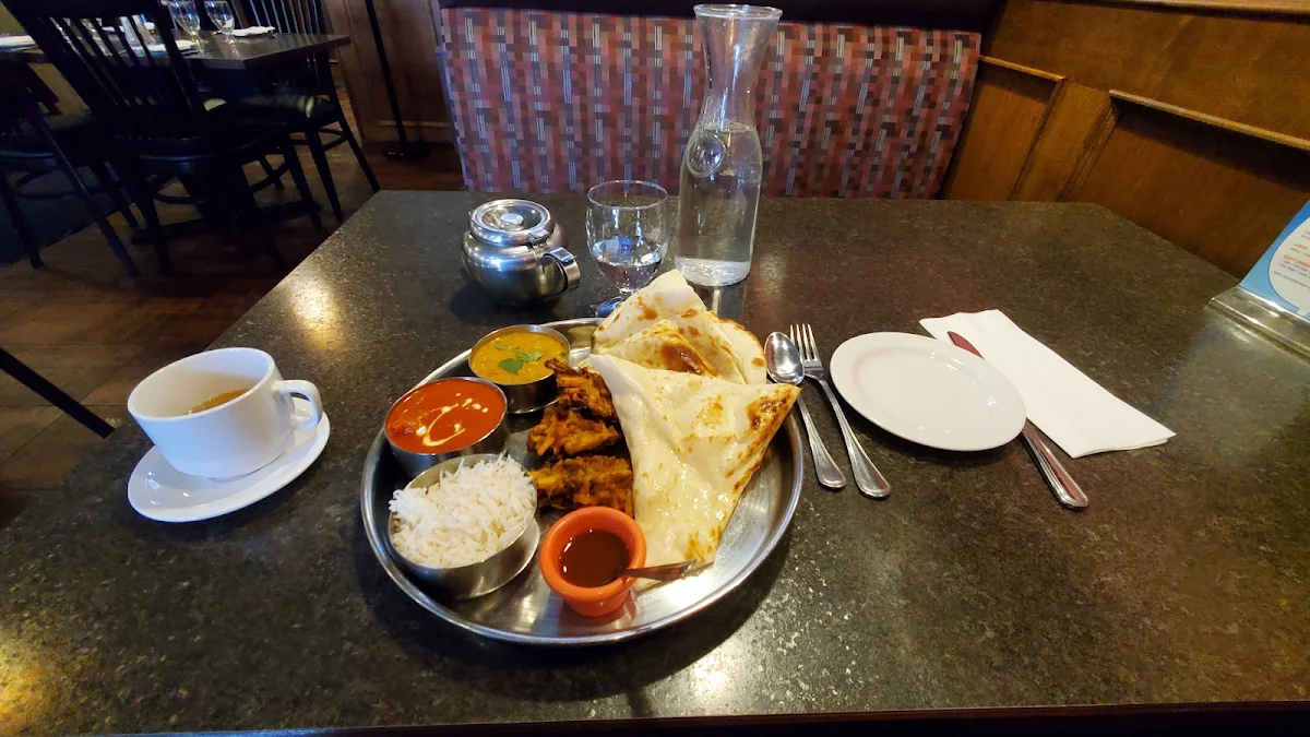 Butter Chicken Combo, Green Chili - Indian Cuisine Calgary