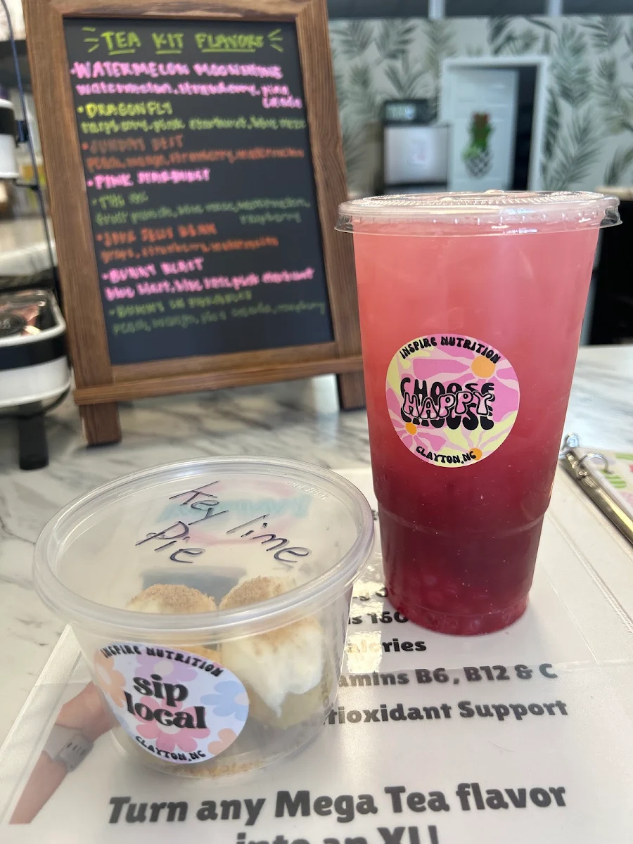 Fruit Smoothie & Mega Tea Combo