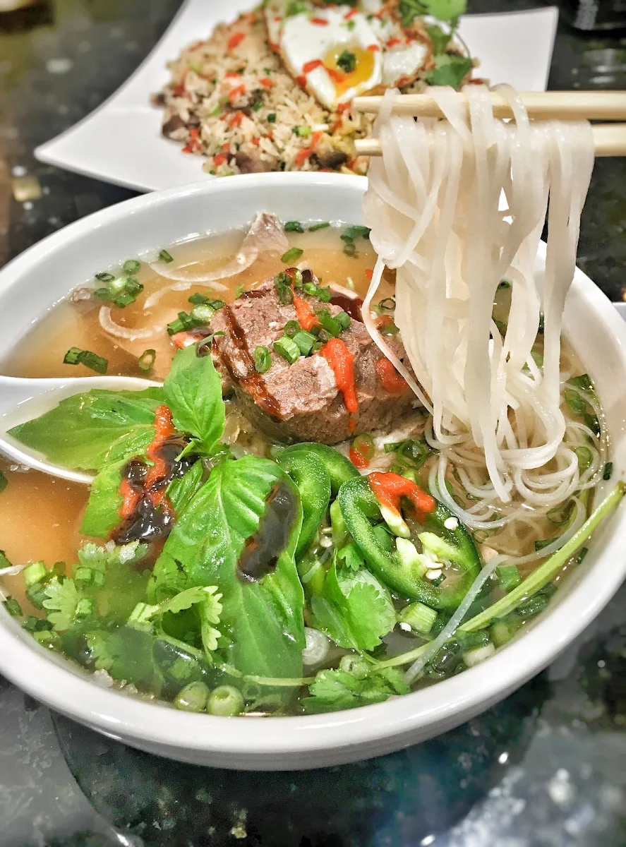 P7. Filet Mignon and Tendon Pho