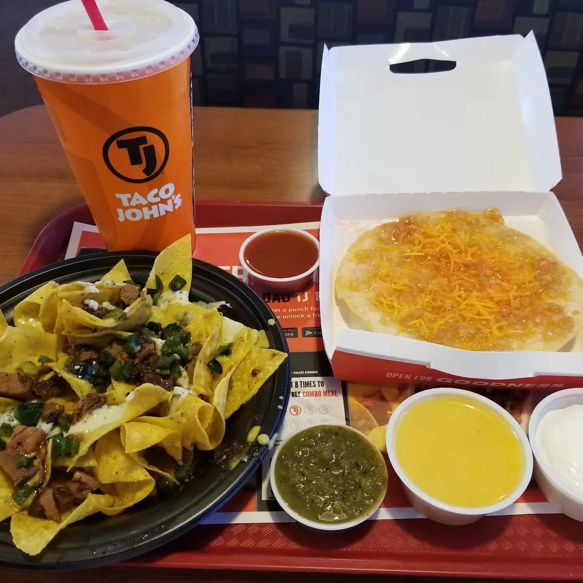 Super Nachos with Lettuce
