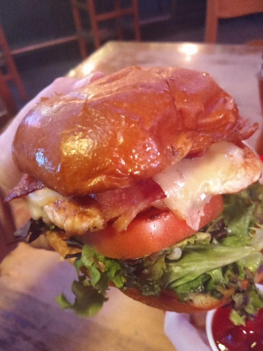 Pub Burger with Bacon