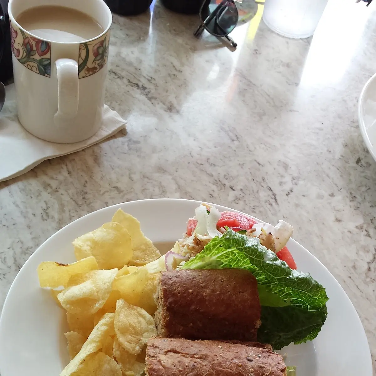 Sandwich with Potato Chips