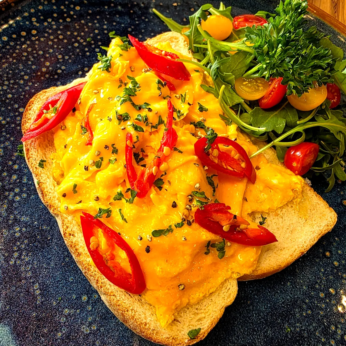 Chilli Scrambled Eggs