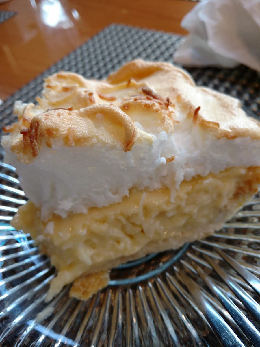 Coconut Cream Pie to Die