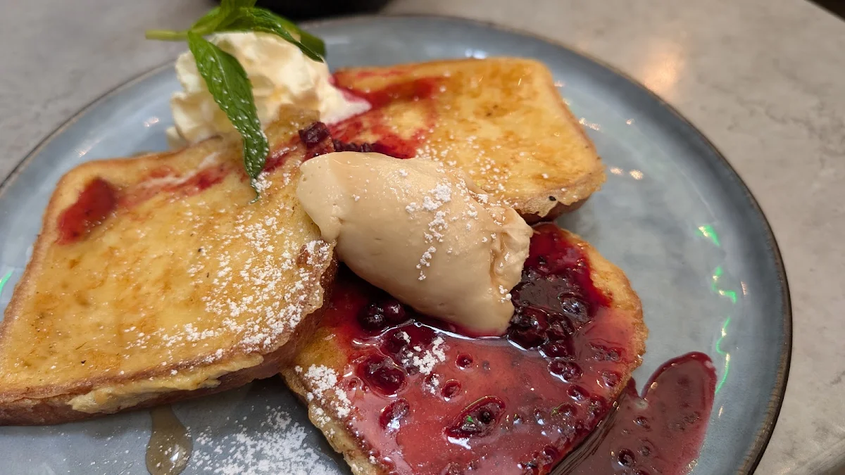 French Toast, Murray Mews