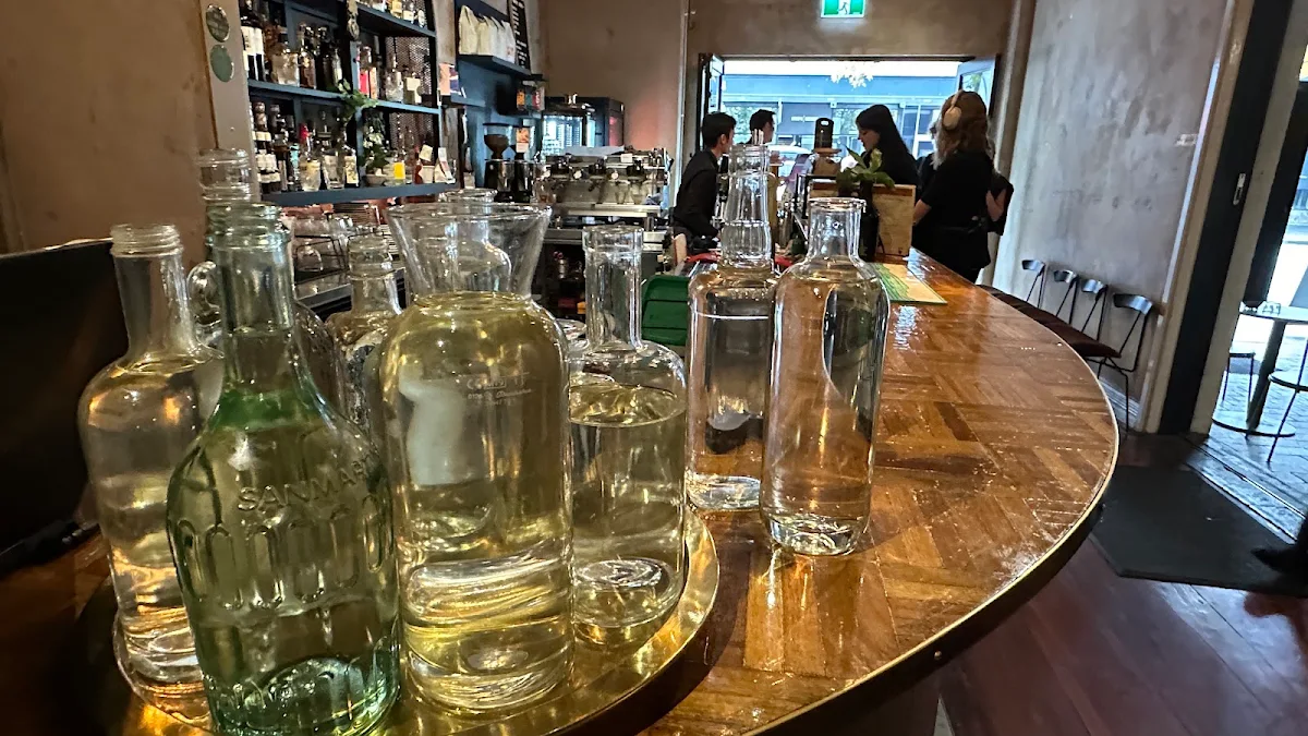 Gin Gin Olives, Murray Mews
