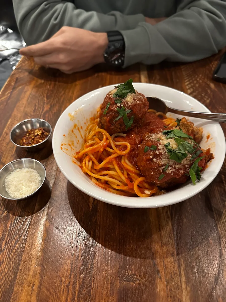 Spaghetti Al Pesto