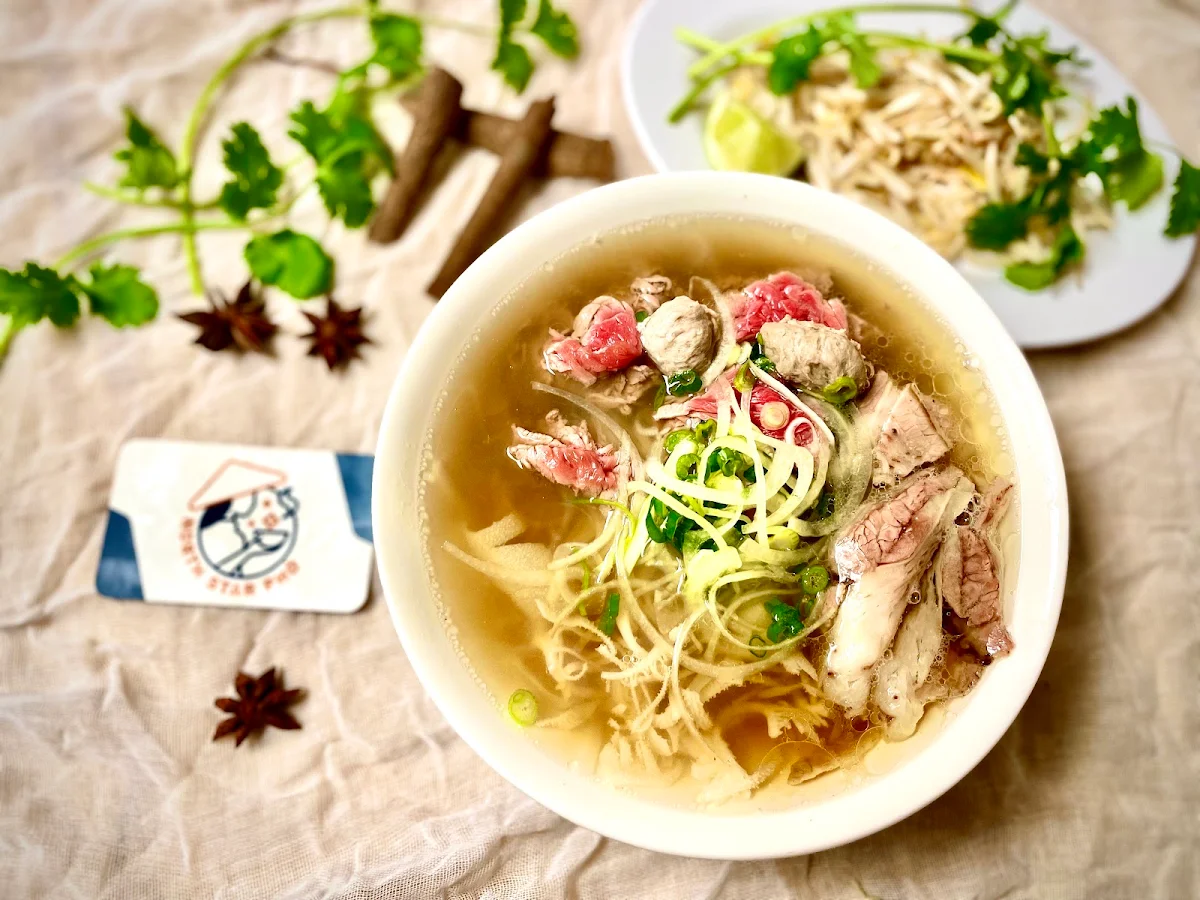 Highlights, North Star Pho