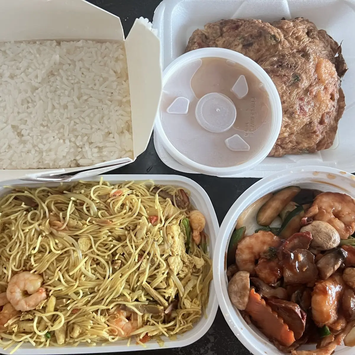 Chicken Lo Mein Combination Platter