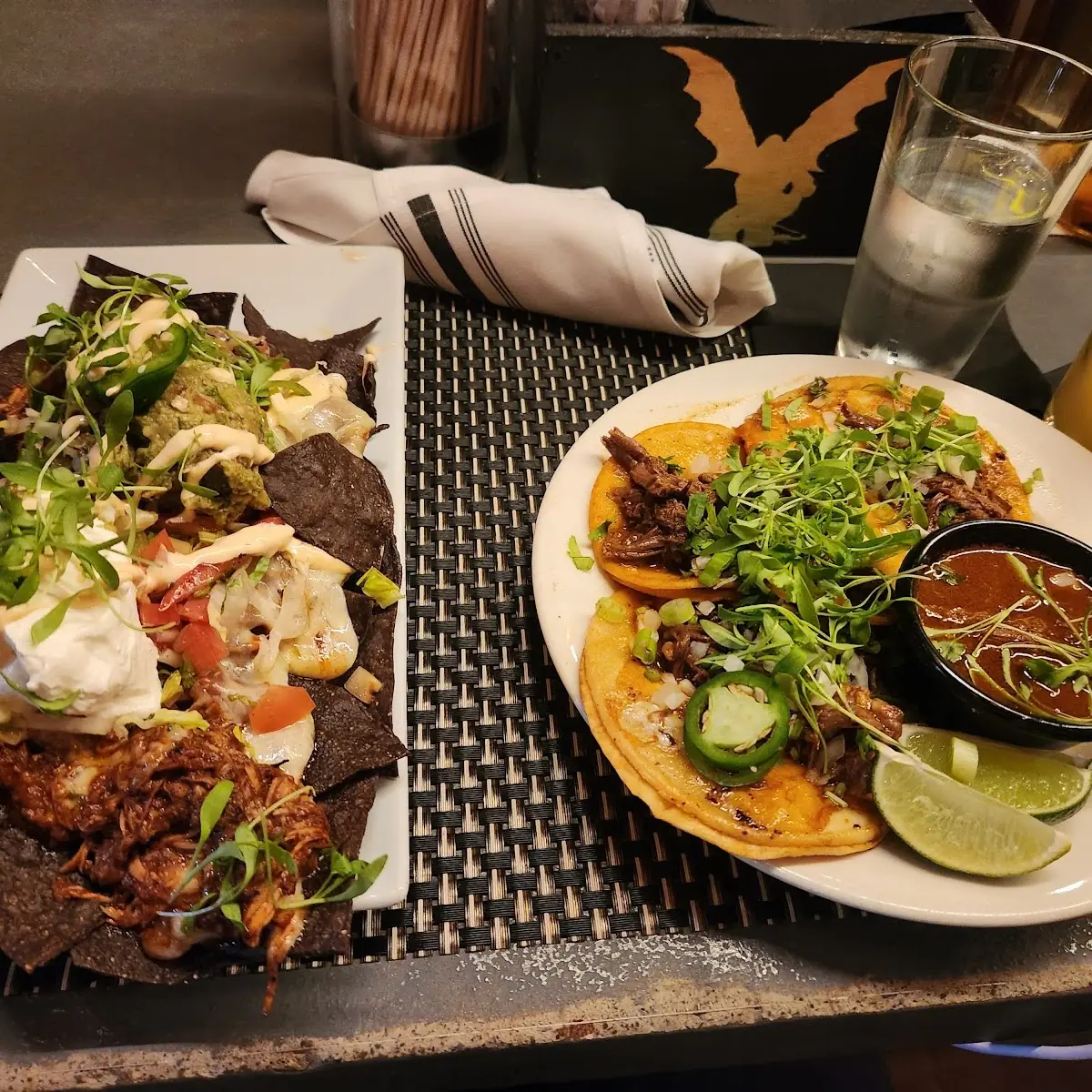 Molé Chicken Nachos
