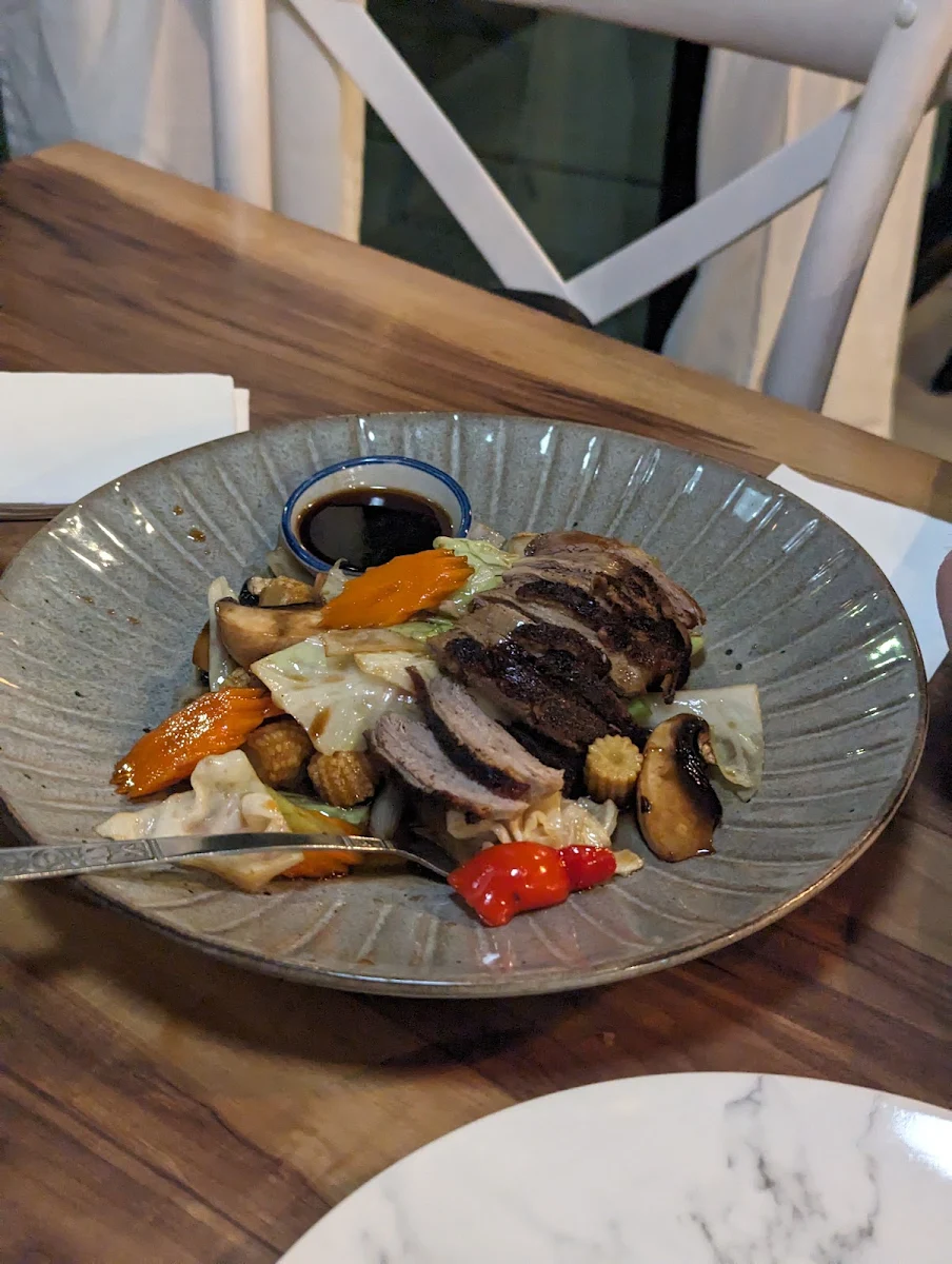 Highlights, Pikoon Thai Restaurant