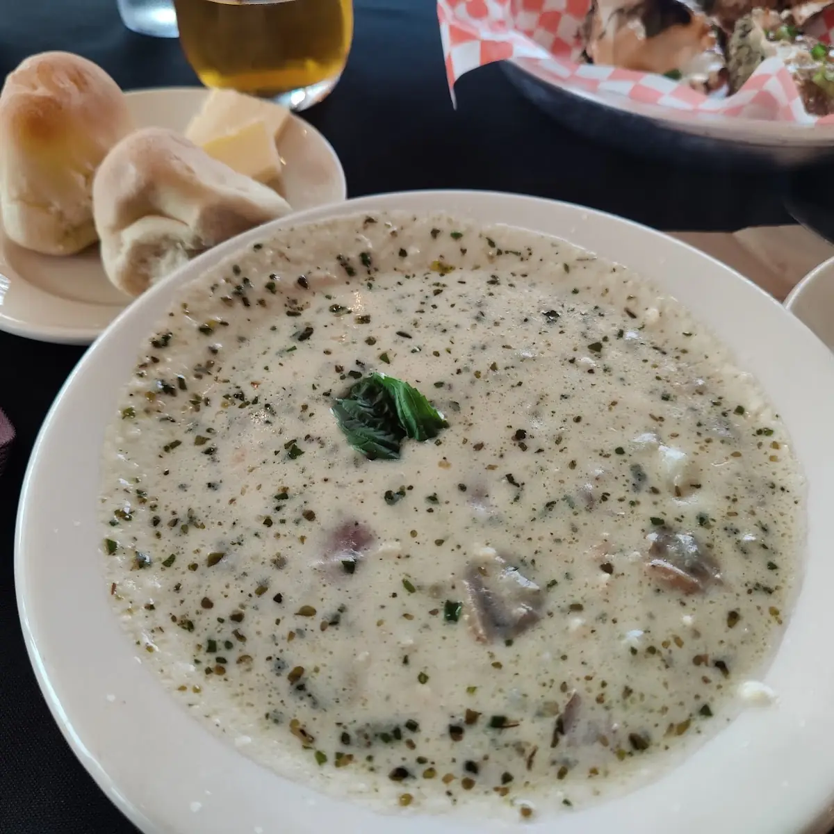 Xinh's Clam Chowder