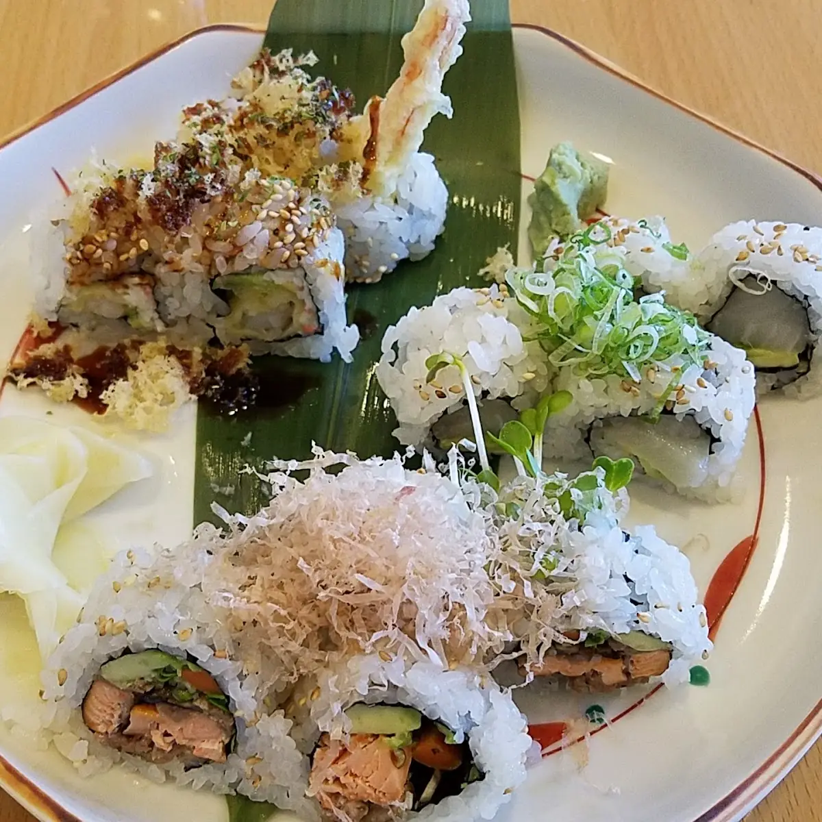 Roll Salmon Skin Roll