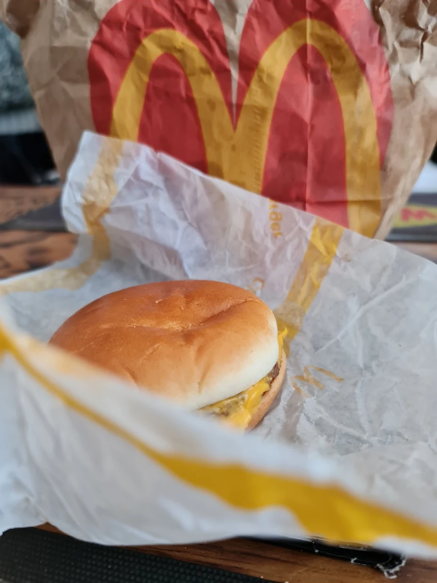 Double Cheese Burger, McDonald's Kwinana Freeway Southbound