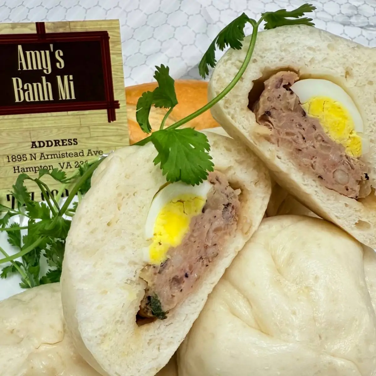 Bánh Bao Đặc Biệt - Vietnamese Pork Bun