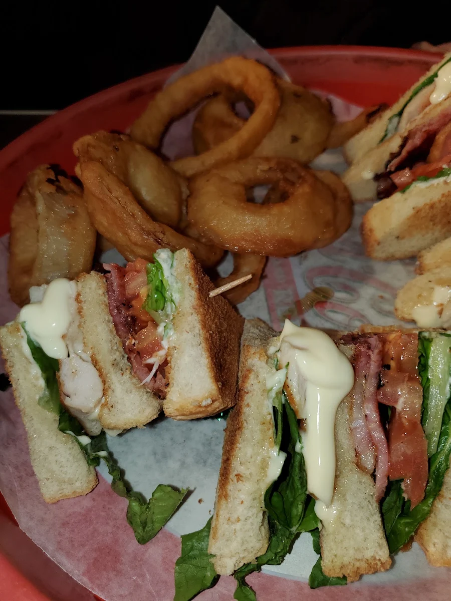 Chicken Club Sandwich, Diamond's Grill