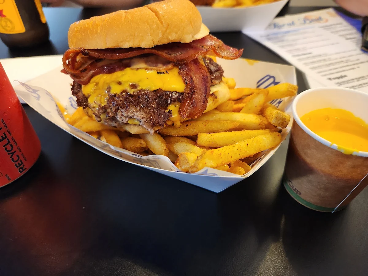 Montreal Burger, Local Bird Tuart Hill