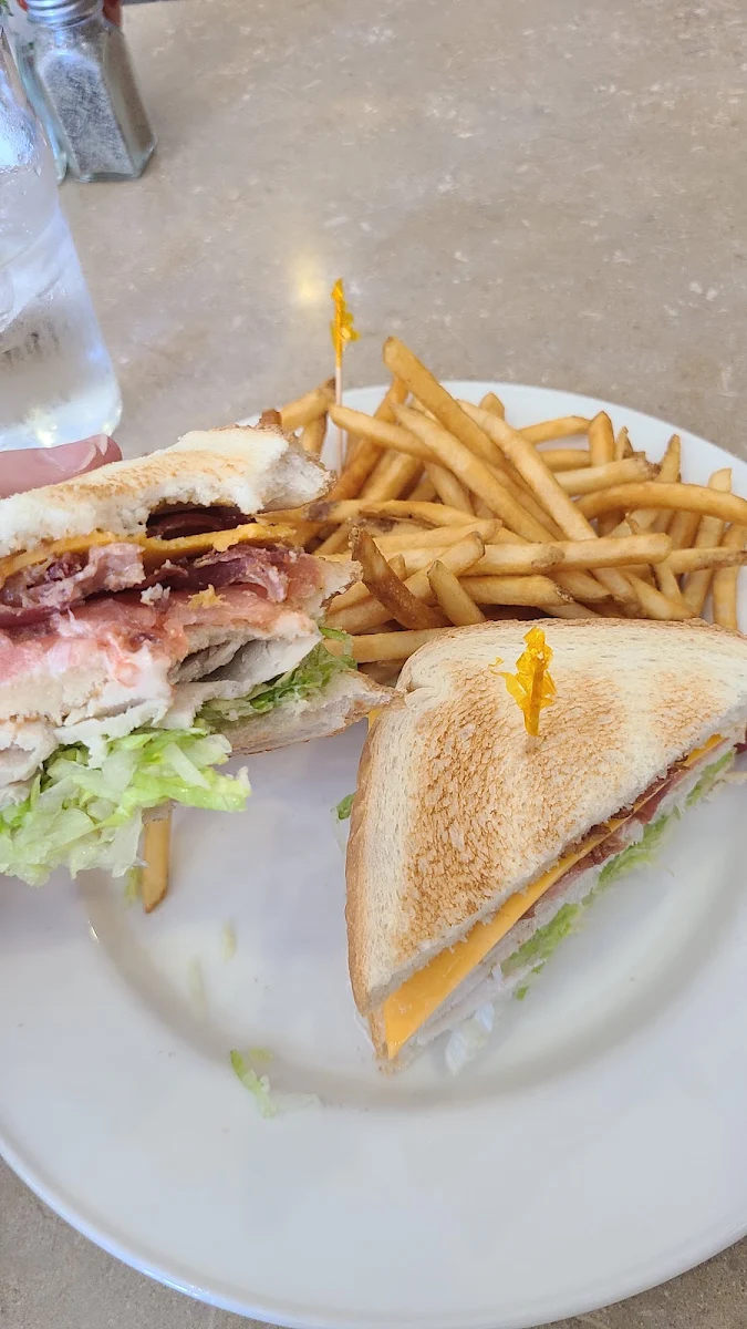 Club Sandwich, Smitty's Restaurant & Lounge - Red Deer