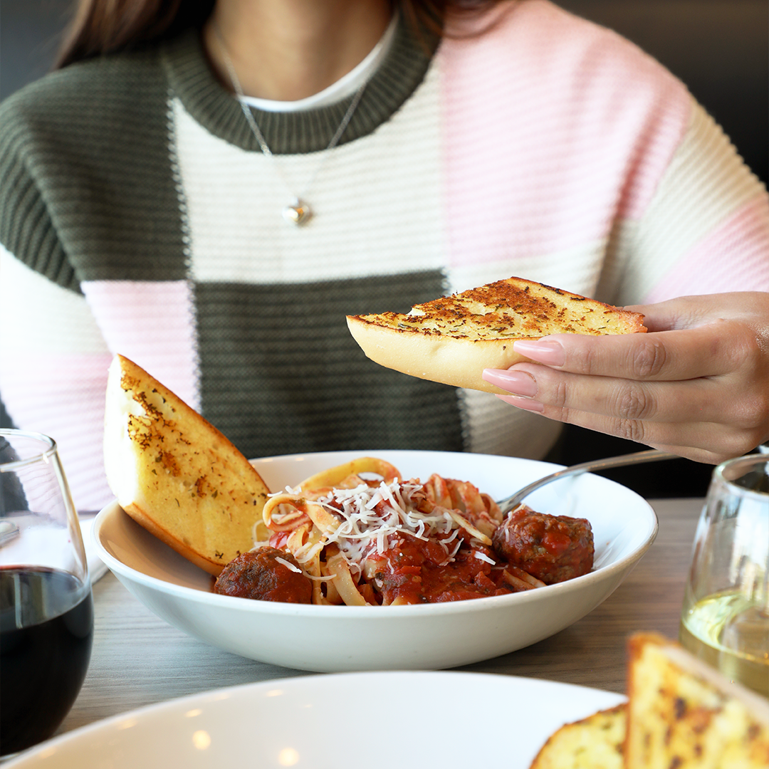 Highlights, Smitty's Restaurant & Lounge - Red Deer