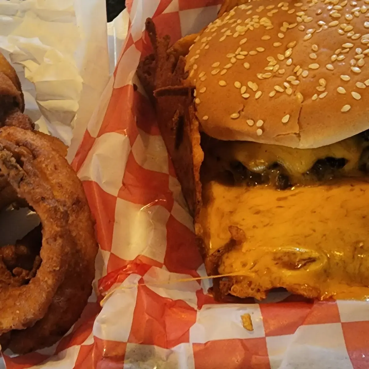 Squeeze Burger with Cheese and Bacon Burger