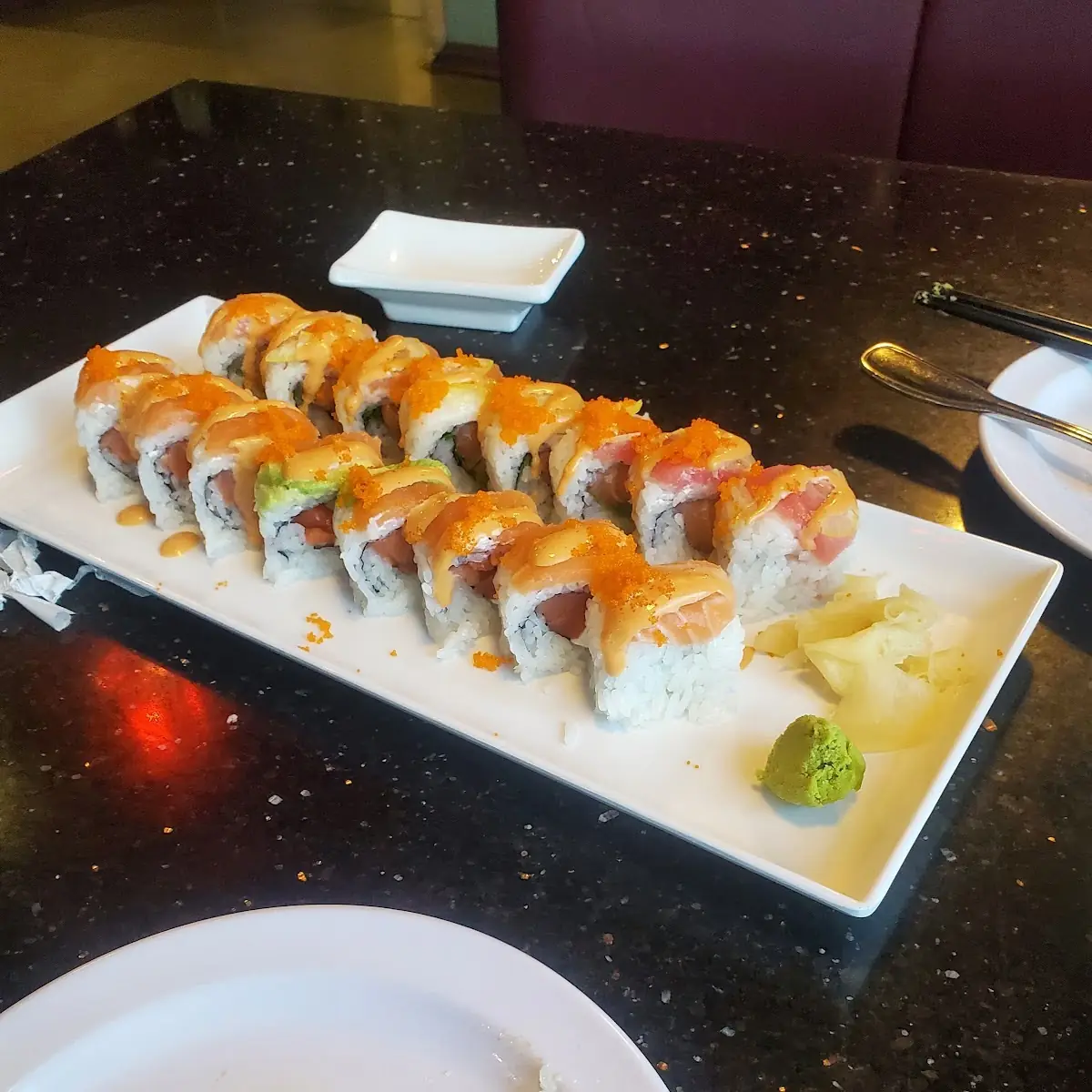 TR19. Avocado Roll (6 Pieces)