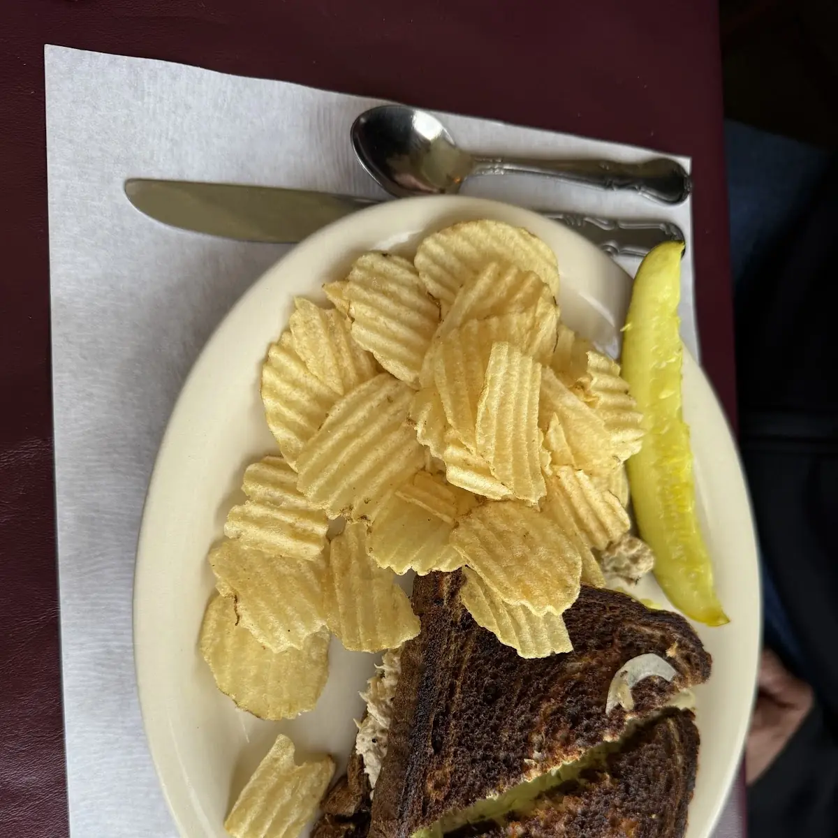 Grilled Cheese & Chips