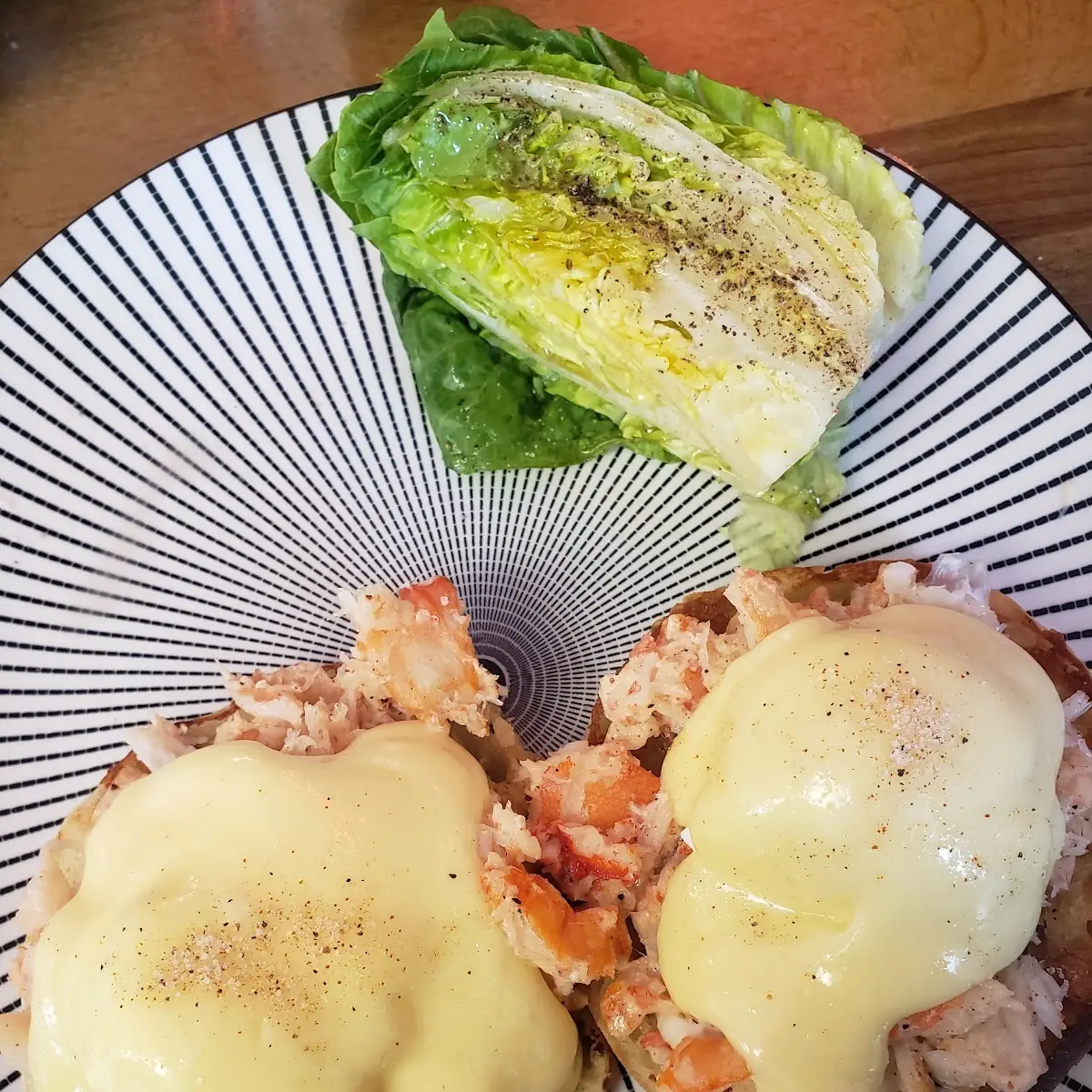 Crab Benedict