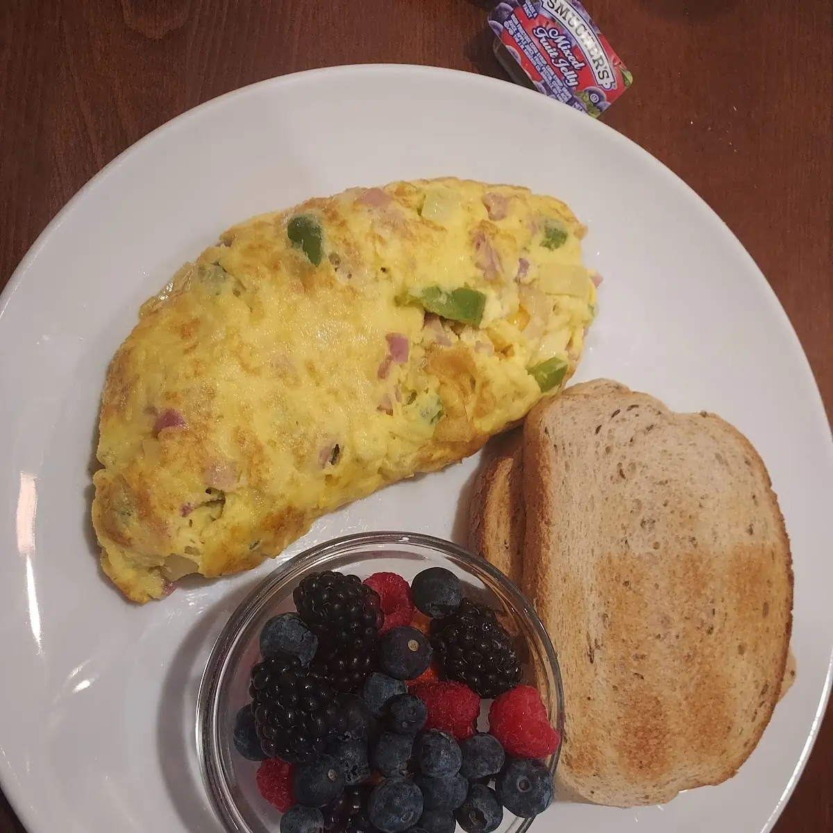 Western Omelette N Fruit