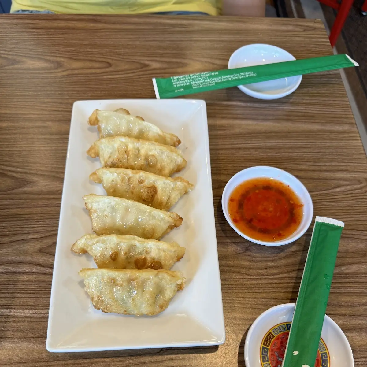 RW-02 Spring Roll 2 pcs