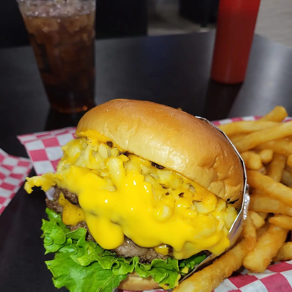 Double Cheeseburger with Mac N Cheese