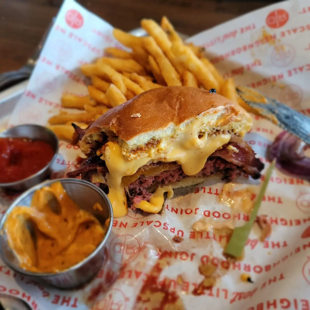 Classic Bacon Cheeseburger