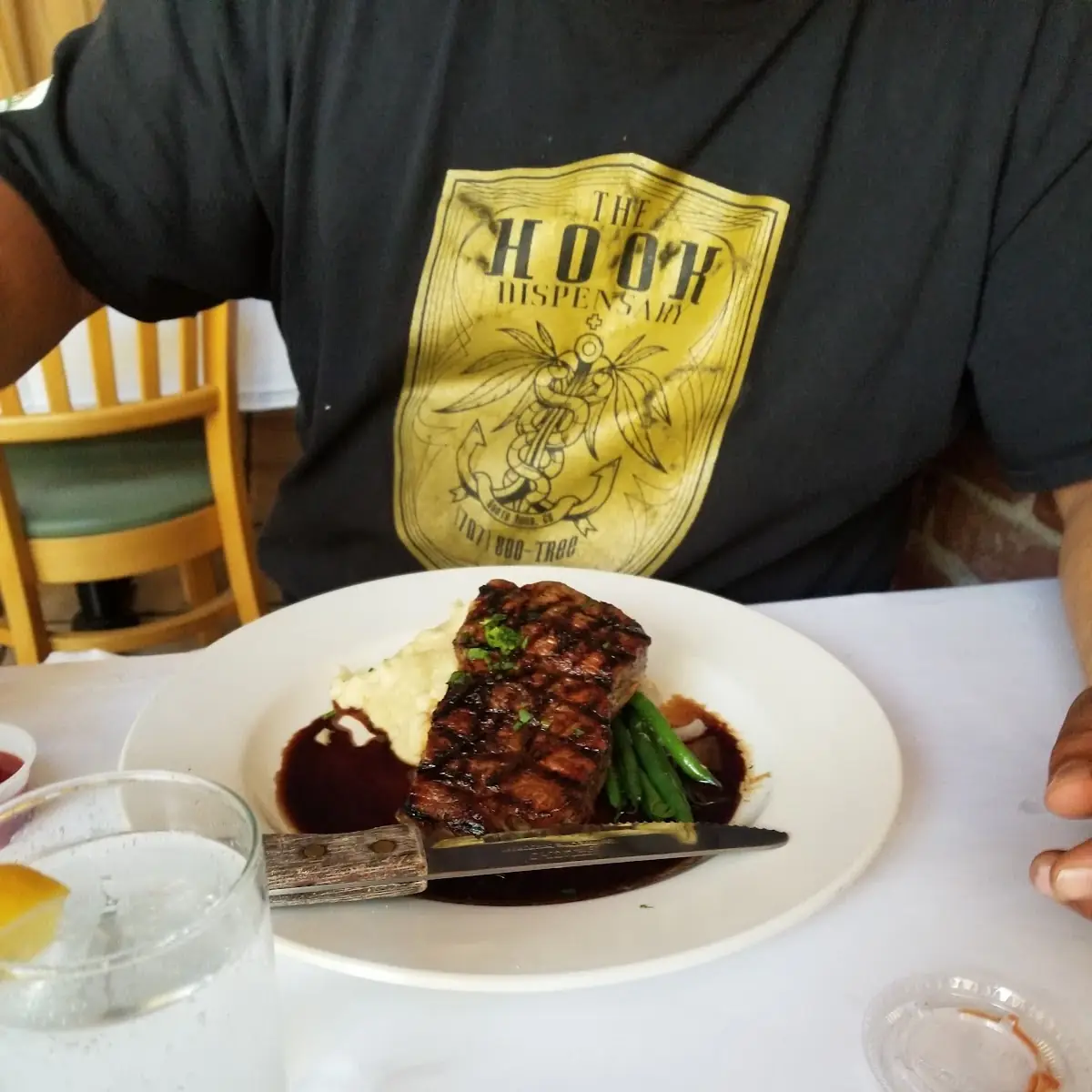Pan Roasted Filet Mignon-60z