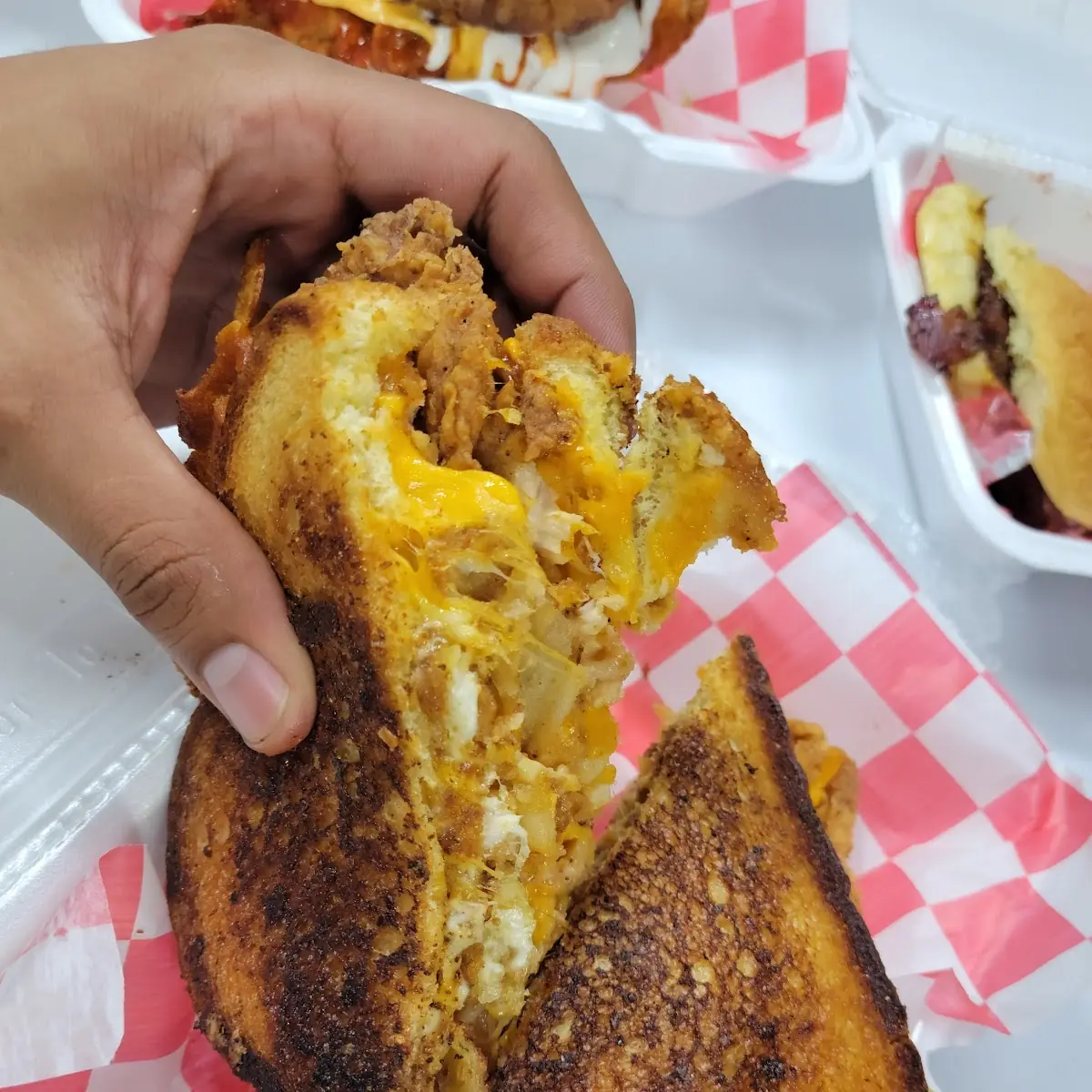 Hot Cheetos Mac N Cheese Sando