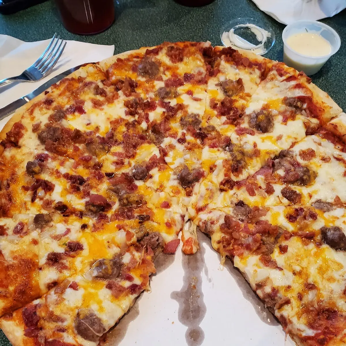 Bacon Cheeseburger Pizza