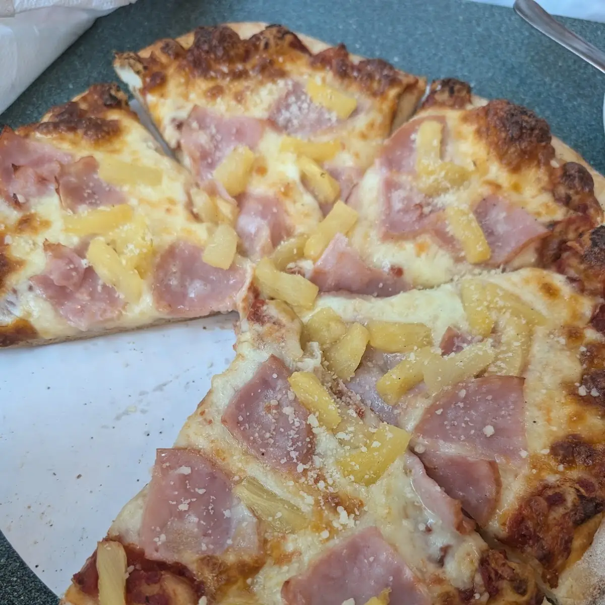 Hawaiian Pizza