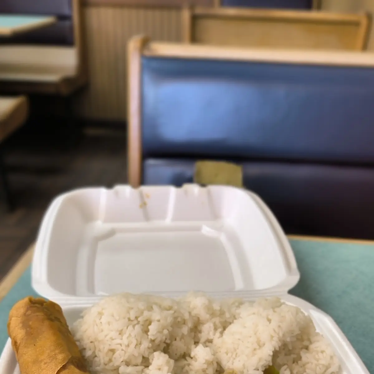 Garlic Chicken with White Rice and a Spring Roll