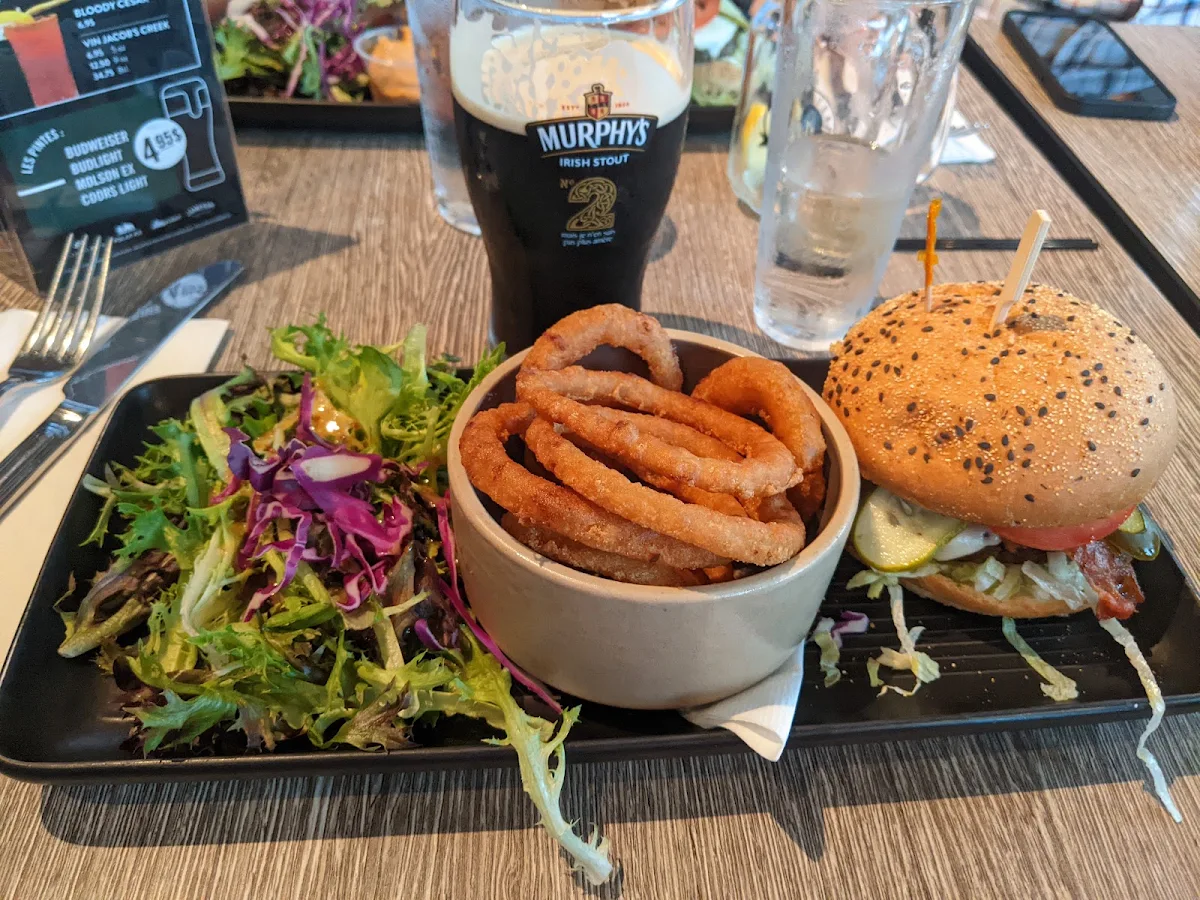 Burger Brixton, Blaxton Lebourgneuf