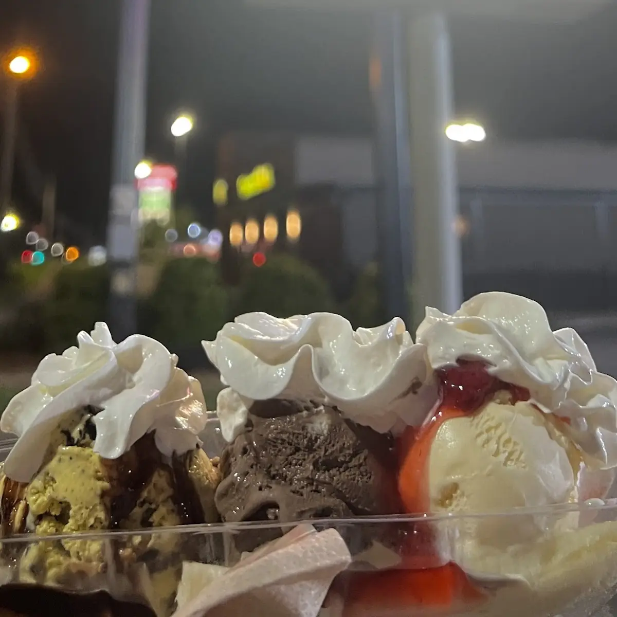 Scoop Sundae