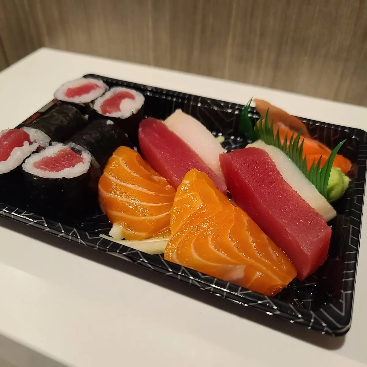 Sashimi Combo