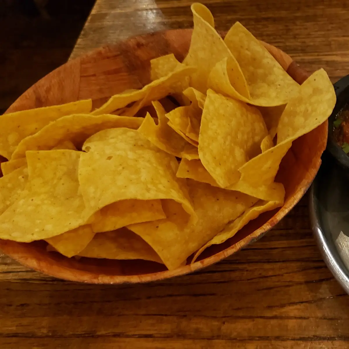 Stop Light Salsa & Chips