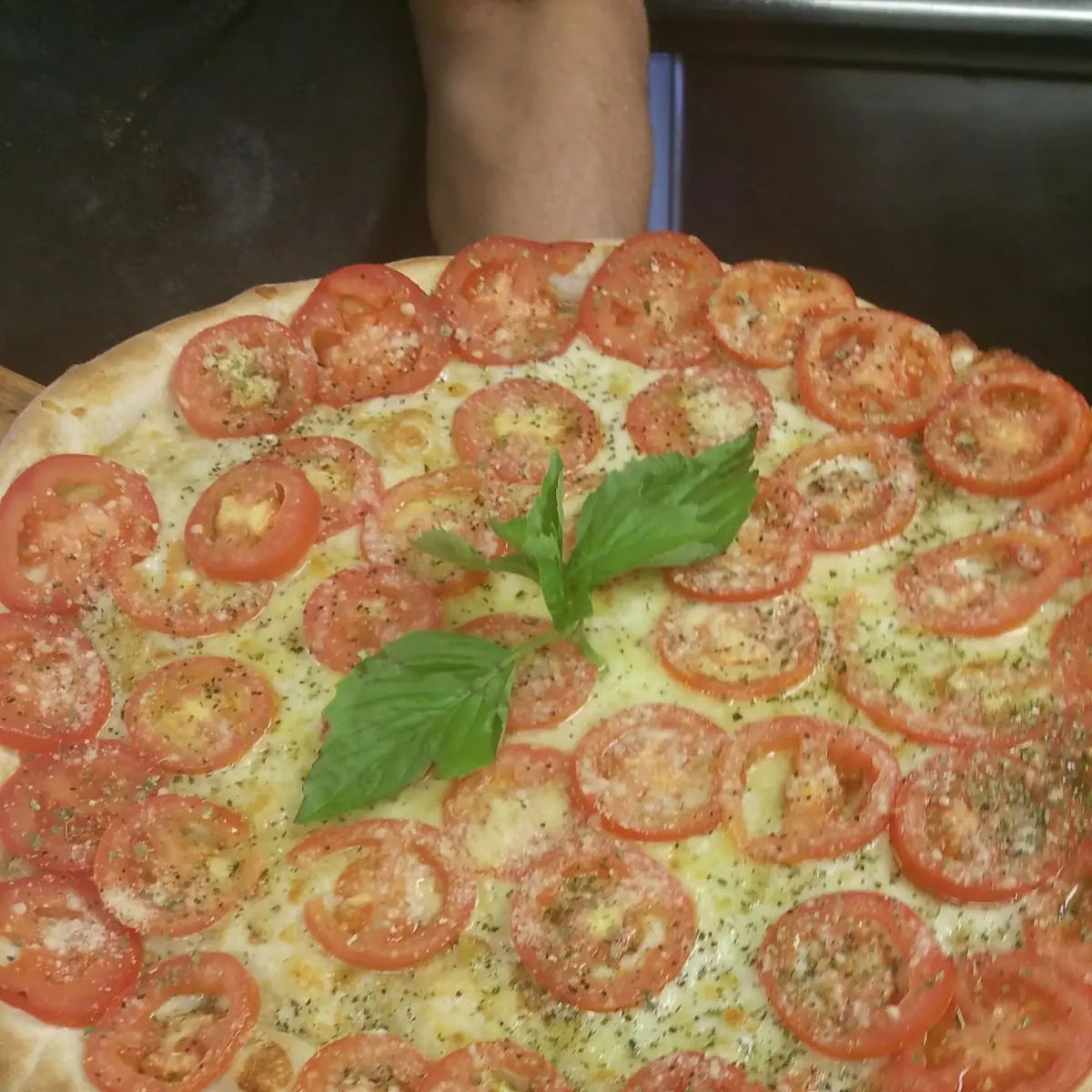 White Tomato Basil Pizza